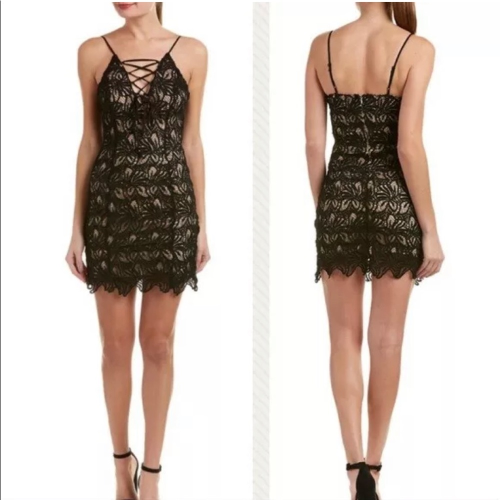 J.O.A Deep Black Nude Women's Lace V-Neck Sheath Dress